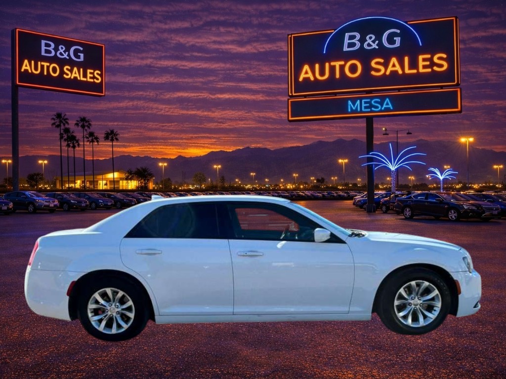 2018 Chrysler 300/S V6 RWD