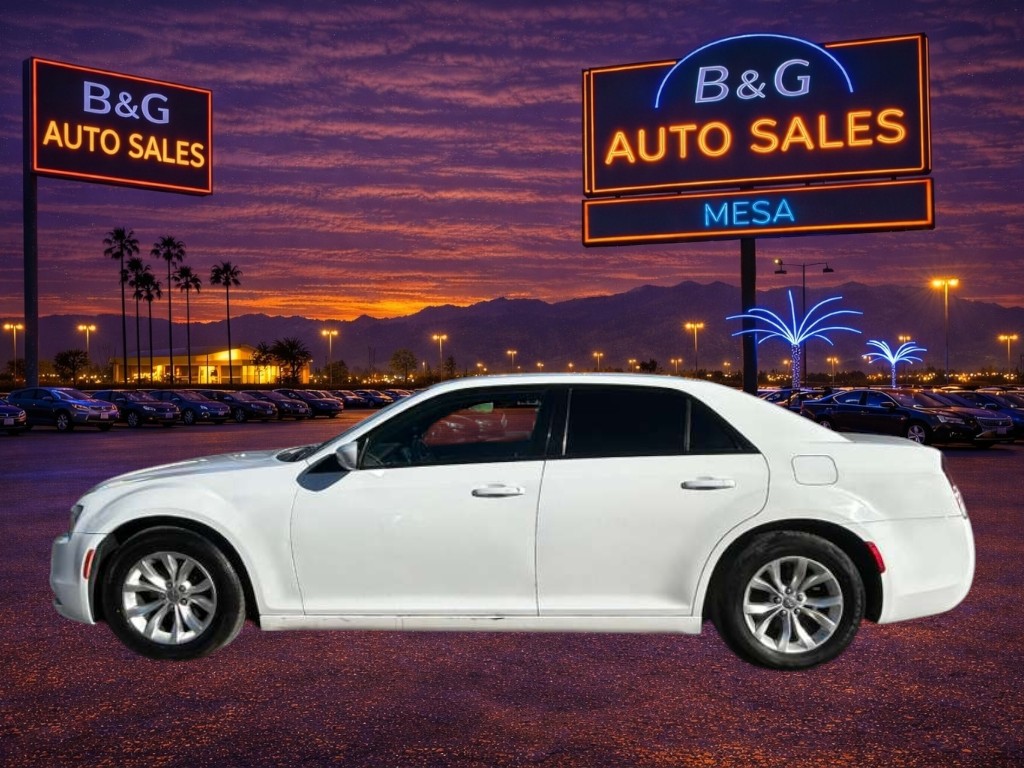 2018 Chrysler 300/S V6 RWD