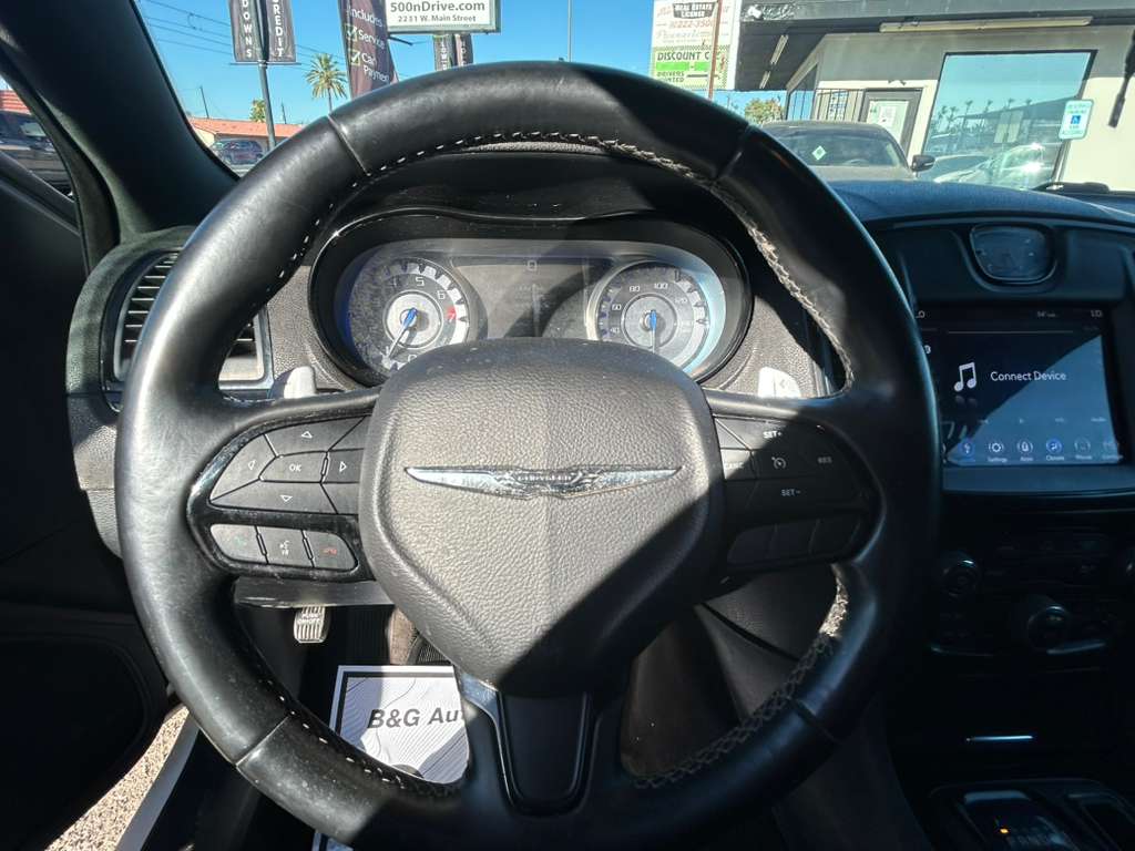 2018 Chrysler 300/S V6 RWD