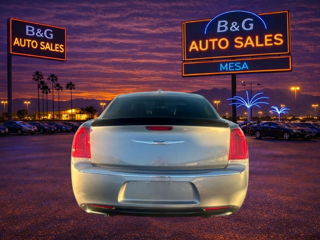 2017 Chrysler 300/C RWD