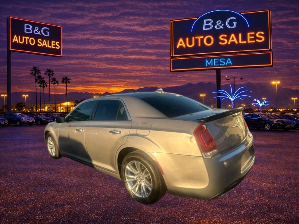 2017 Chrysler 300/C RWD