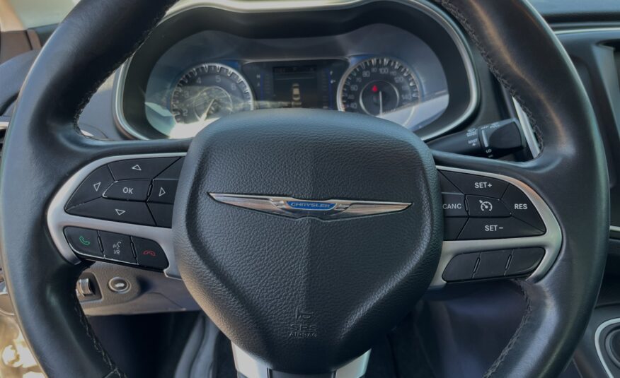 2015 Chrysler 200