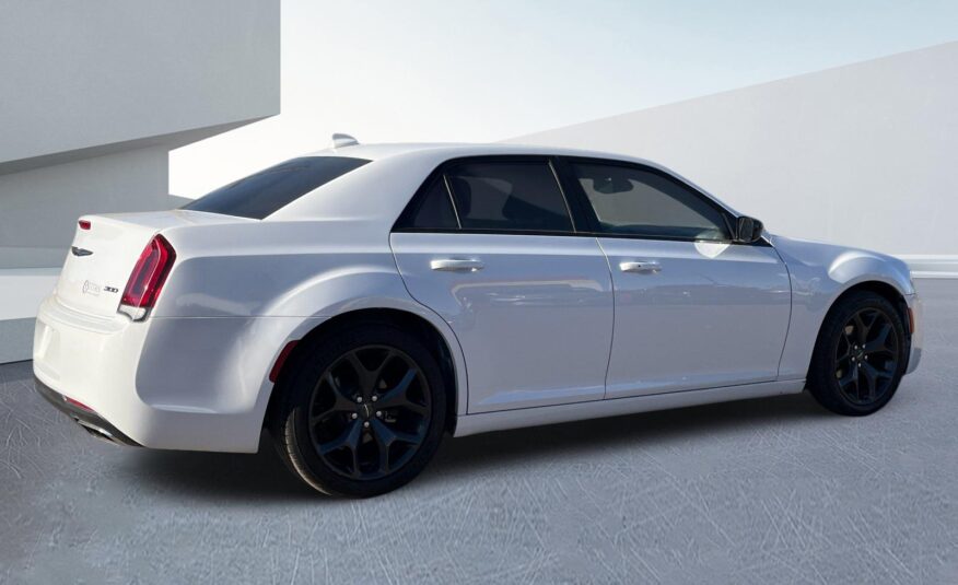 2020 Chrysler 300