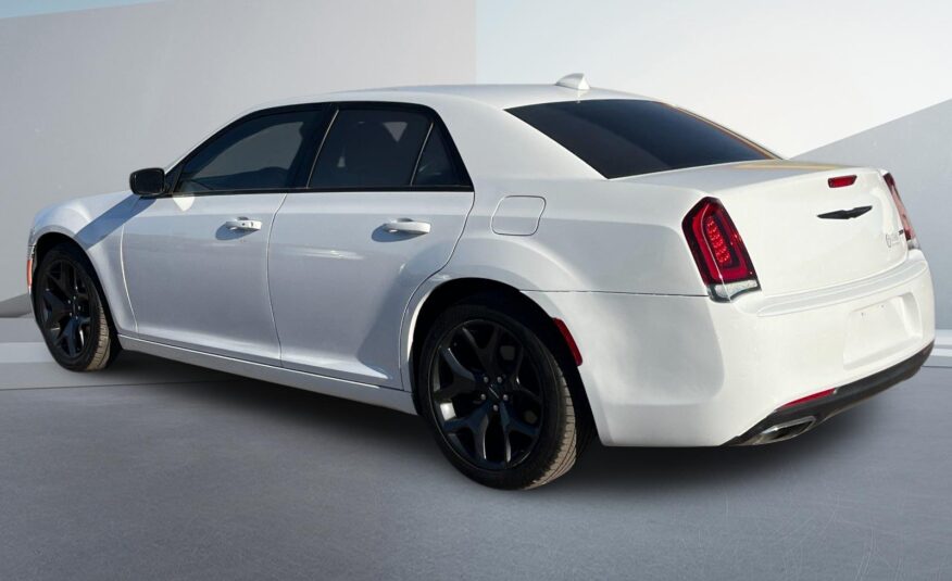 2020 Chrysler 300