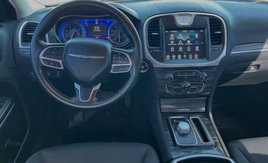 2021 Chrysler 300