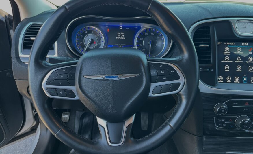 2021 Chrysler 300