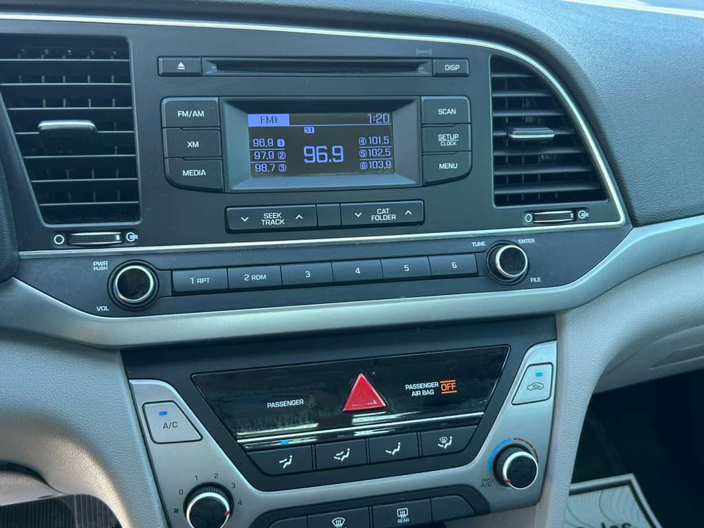 2017 Hyundai Elantra