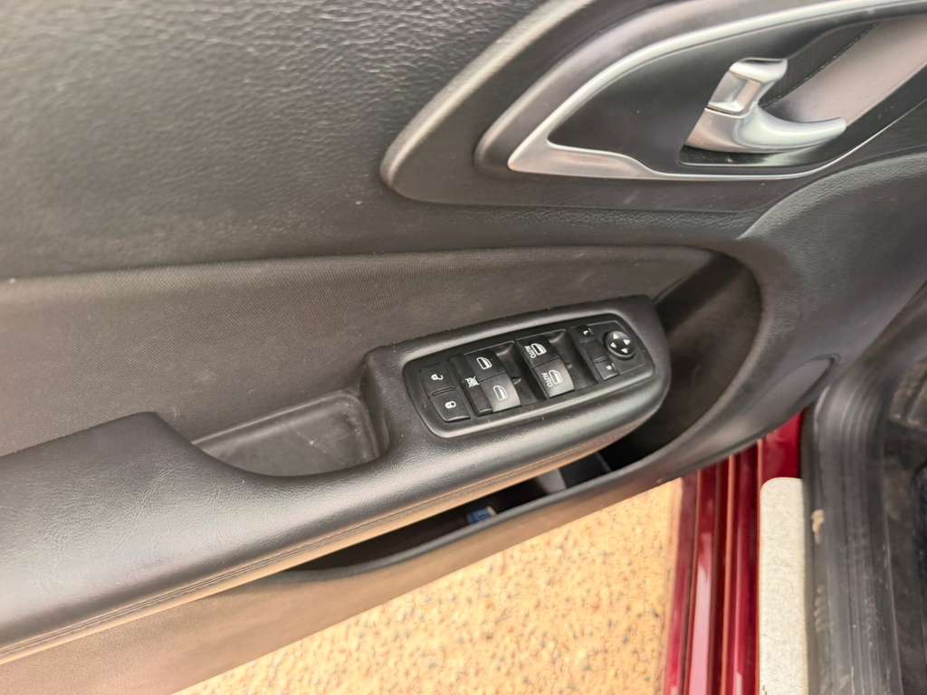 2015 Chrysler 200