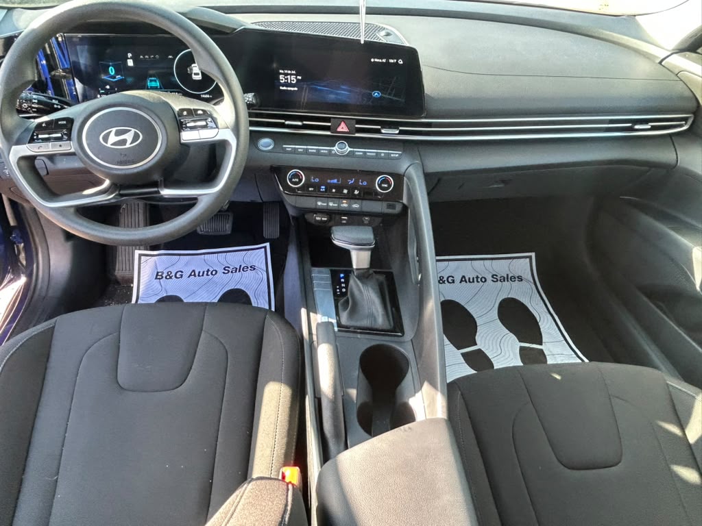 2024 Hyundai Elantra
