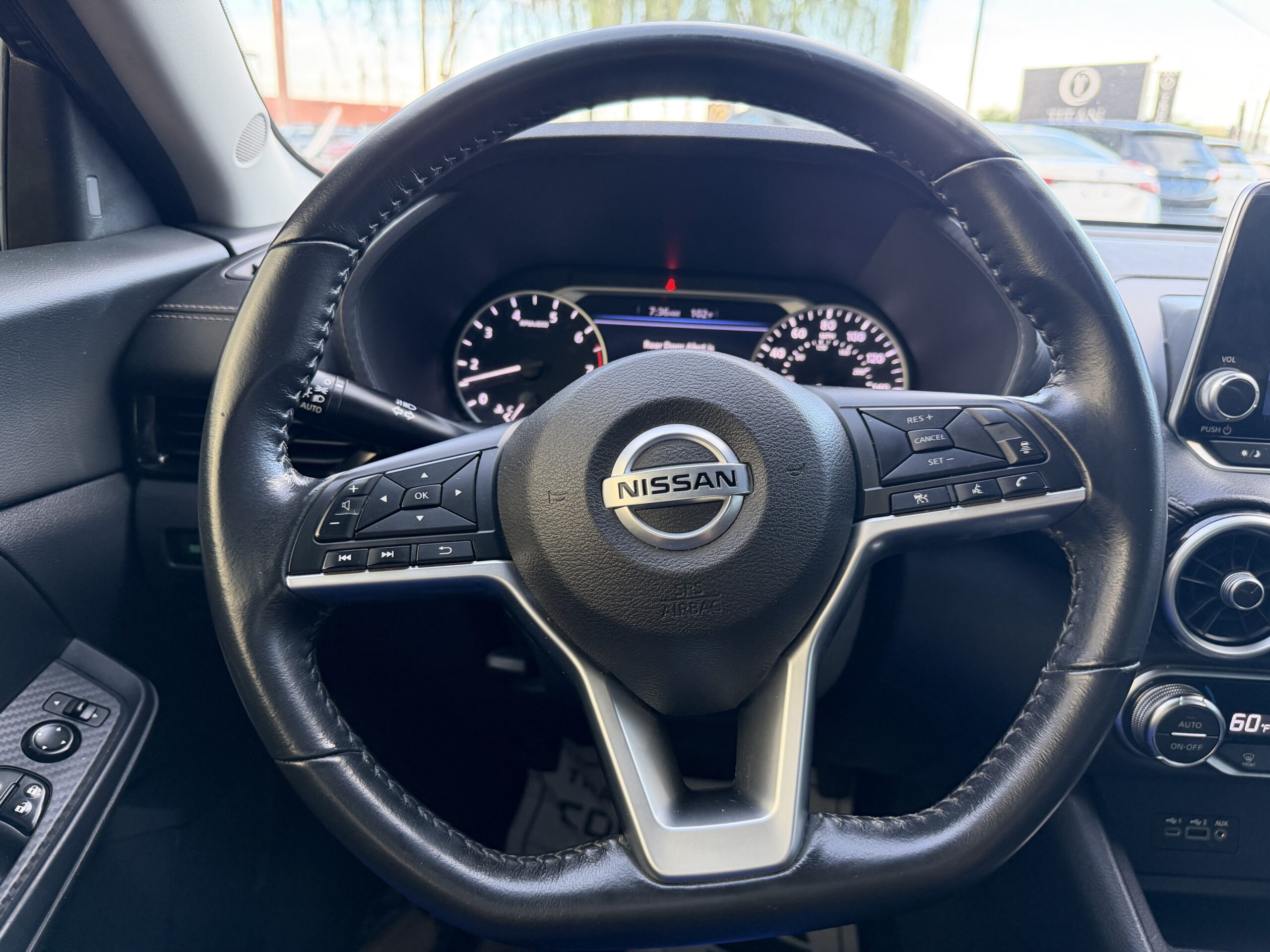 2021 Nissan Black