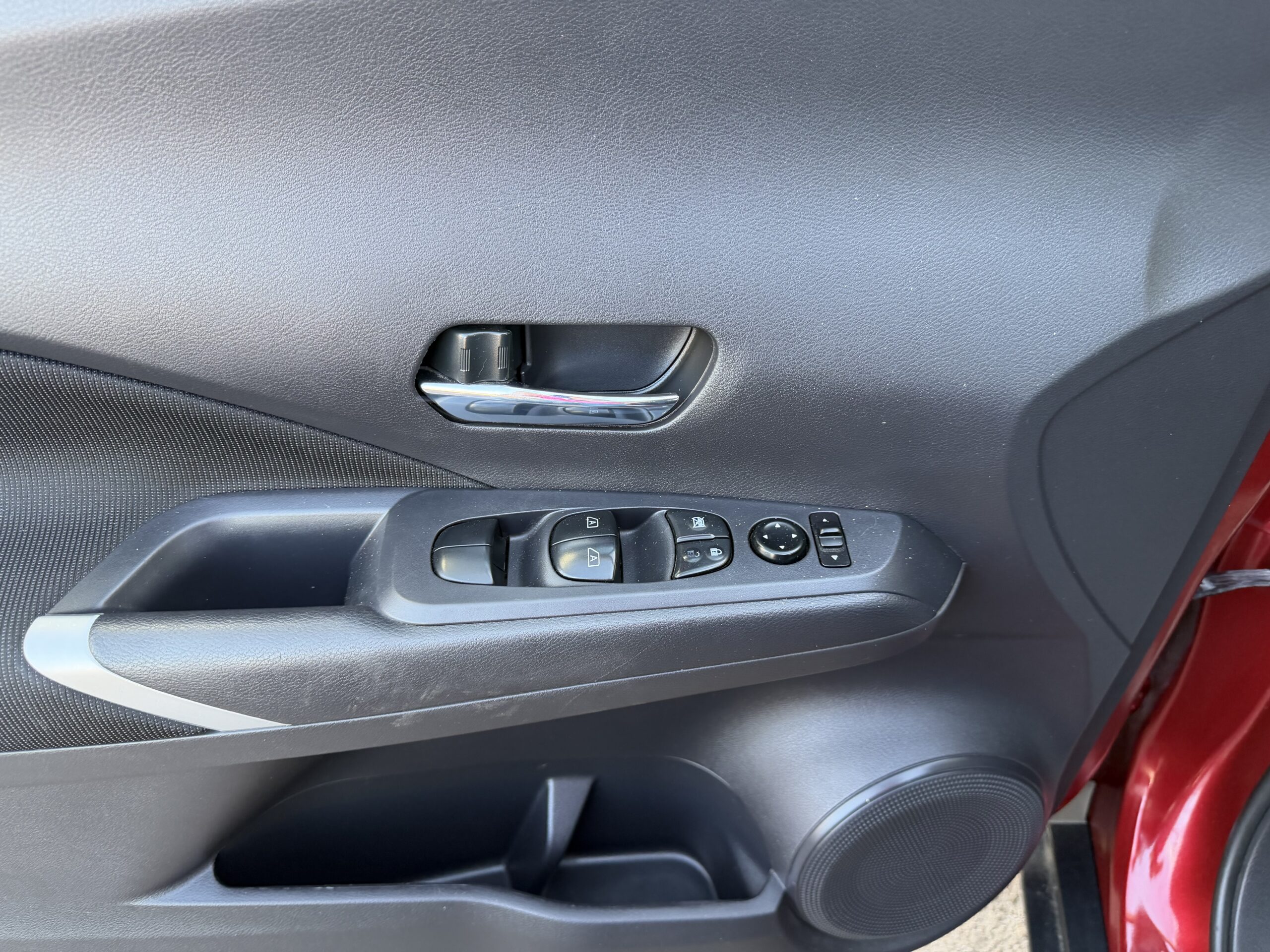 2023 Nissan Kicks